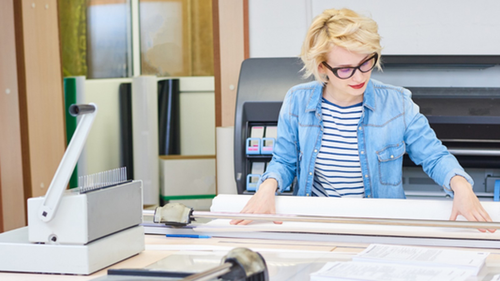 Why More Businesses Are Rethinking Their Wide Format Printing Strategy